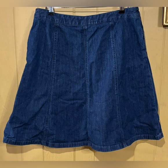 LL Bean Classic Denim Skirt - Picture 2 of 9
